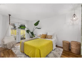 Photo #4: 20186655 Listing