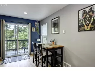 Photo #3: 20186815 Listing