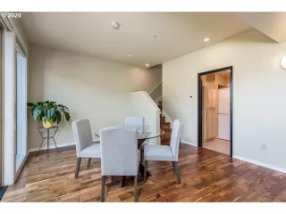 Photo #2: 20186937 Listing