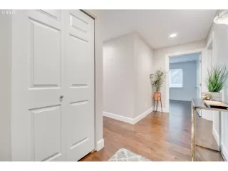 Photo #4: 20187527 Listing 