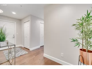 Photo #5: 20187527 Listing 