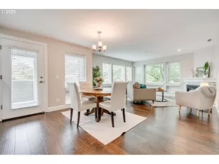 Photo #6: 20187527 Listing 