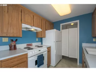 Photo #6: 20188107 Listing