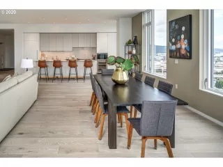 Photo #5: 20188612 Listing 