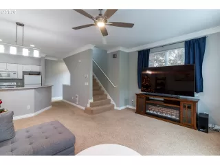 Photo #5: 20190612 Listing