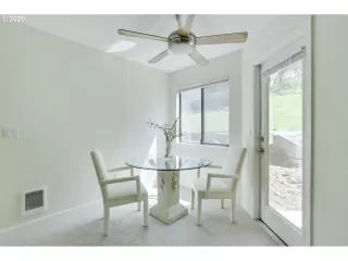 Photo #5: 20190630 Listing