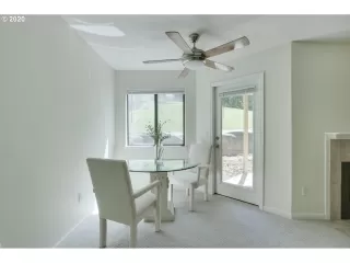 Photo #6: 20190630 Listing