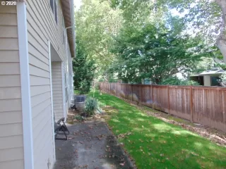 Photo #4: 20190747 Listing