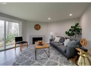 Photo #2: 20190801 Listing