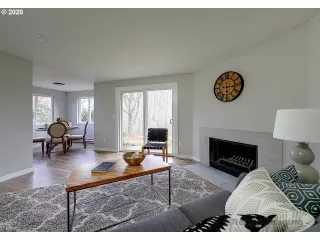 Photo #4: 20190801 Listing