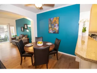 Photo #6: 20190857 Listing 