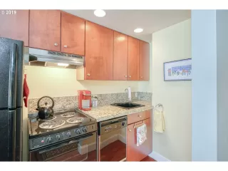 Photo #6: 20191307 Listing