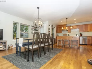 Photo #6: 20191541 Listing