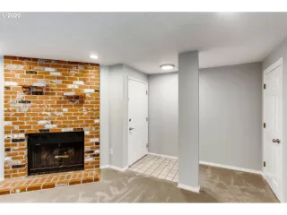 Photo #5: 20192105 Listing 