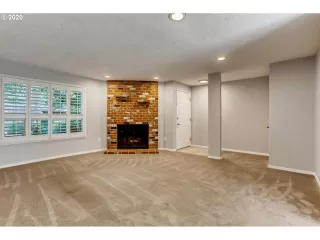 Photo #6: 20192105 Listing 