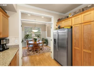 Photo #6: 20193020 Listing 