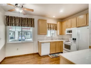 Photo #5: 20193024 Listing