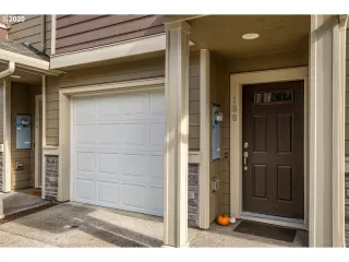 Photo #1: 20193157 Listing 
