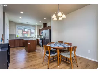 Photo #5: 20193157 Listing 