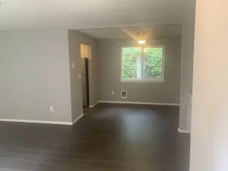 Photo #4: 20193620 Listing 