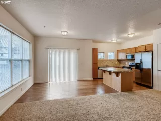 Photo #4: 20193741 Listing 