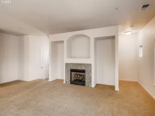 Photo #5: 20193741 Listing 