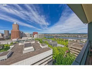 Photo #2: 20194547 Listing