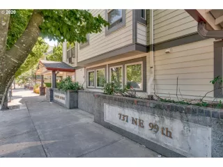 Photo #1: 20194803 Listing