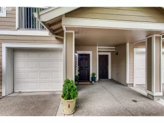 Photo #1: 20194827 Listing 