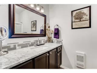 Photo #6: 20194827 Listing 