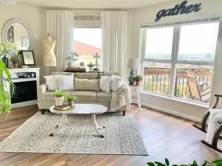 Photo #4: 20196359 Listing 