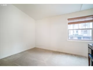 Photo #3: 20197431 Listing