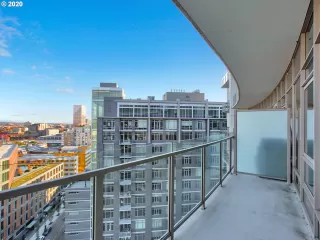 Photo #2: 20197516 Listing