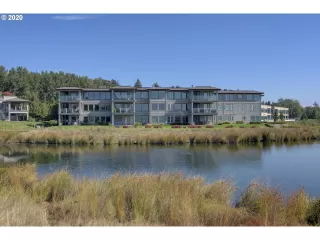 Photo #1: 20197535 Listing