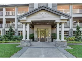 Photo #4: 20197535 Listing