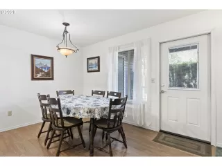 Photo #4: 20198587 Listing