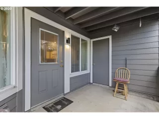 Photo #5: 20198587 Listing