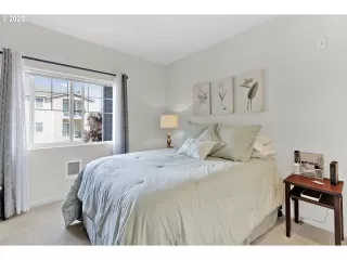 Photo #2: 20198795 Listing 