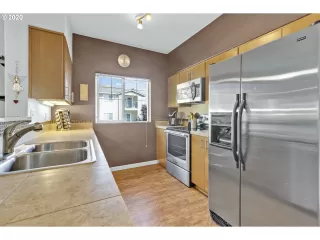 Photo #6: 20198795 Listing 