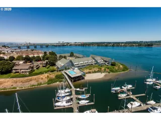 Photo #2: 20198856 Listing