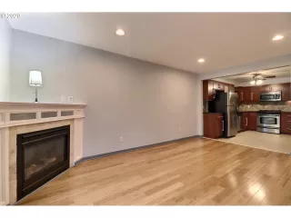Photo #3: 20199224 Listing 