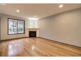 Photo #6: 20199224 Listing 
