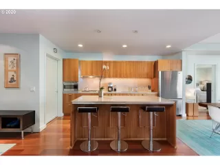 Photo #2: 20199237 Listing