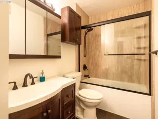 Photo #6: 20201109 Listing 