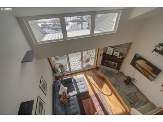 Photo #5: 20201146 Listing