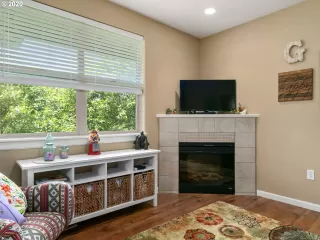 Photo #4: 20201534 Listing