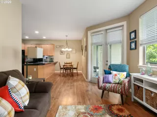 Photo #5: 20201534 Listing