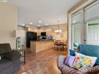 Photo #6: 20201534 Listing