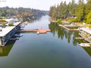 Photo #5: 20202229 Listing