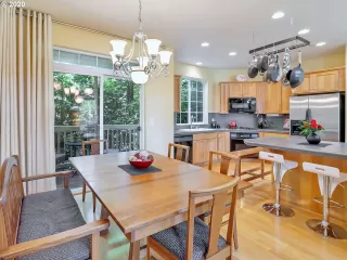 Photo #2: 20202355 Listing 